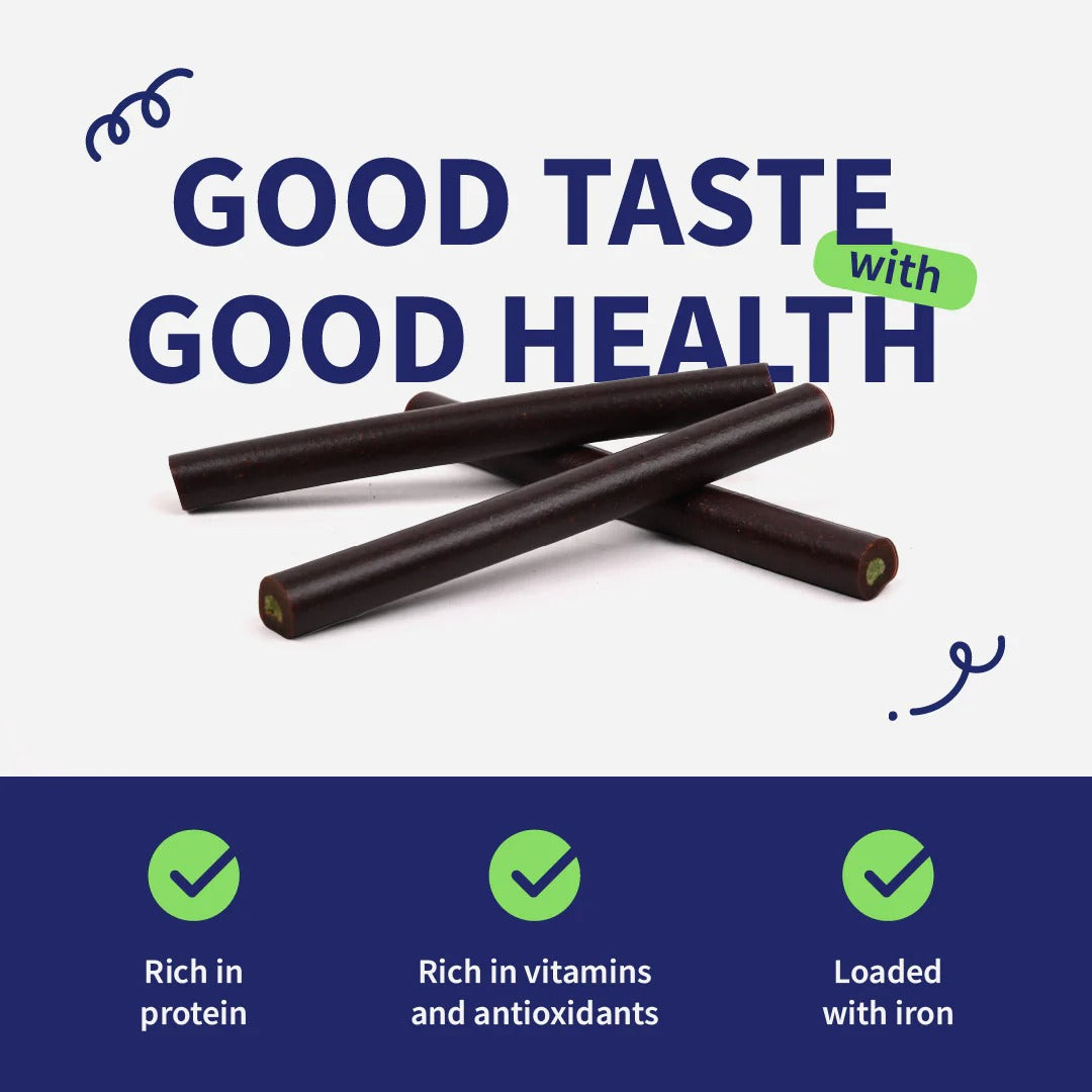 NutriWag Spinach & Cheese Duo Sticks Treats For Dog - 70 gm